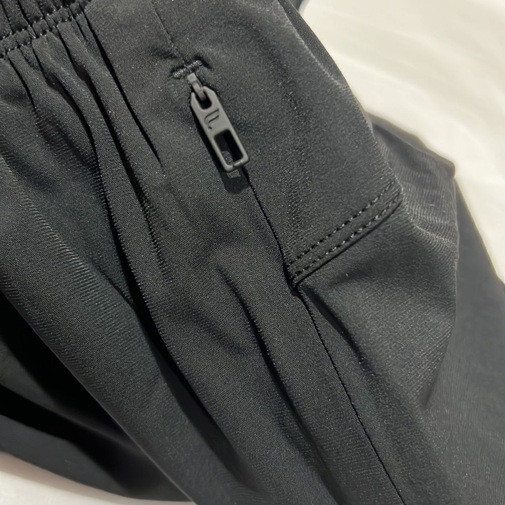 Fabletics The 7" one short lined NWT size xs Blac… - image 13